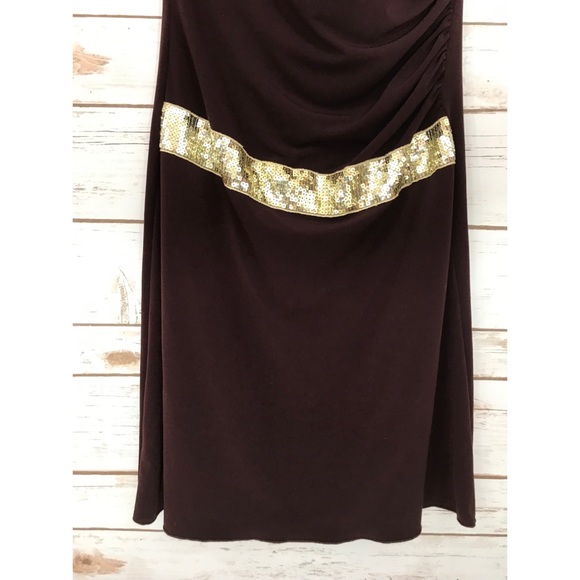 FORMAL DRESS WITH GOLD SHIMMER BELT & HALTER NECK - Picture 3 of 6